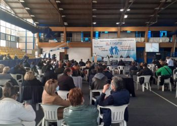 Συνέδριο ΟΙΥΕ: Διασπάσεις, αντεγκλήσεις και… συμβιβασμός