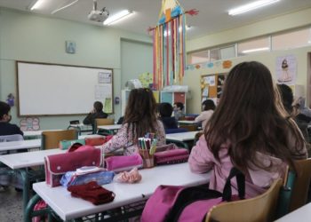 Σχολεία δίχως ψυχολόγους και κοινωνικούς λειτουργούς, σιωπή από το υπουργείο