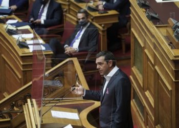 Ακραία κυβέρνηση, κεντρώα συναίνεση