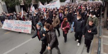 Μαχητική φοιτητική απάντηση στην κυβερνητική τρομοκρατία στην ΑΣΟΕΕ