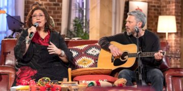 Όαση μέσα σε μια έρημο κακογουστιάς ο Αλκίνοος και η Φαραντούρη