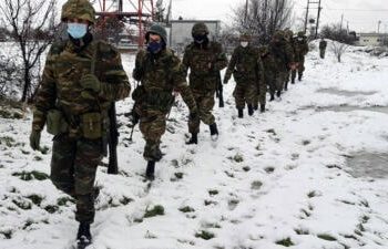 Καταγγελία από στρατόπεδο του Έβρου: Μας βγάζουν για εκπαίδευση μέσα στα χιόνια