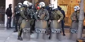 Στοχευμένη αστυνομική βία στον δημοσιογράφο Χρήστο Αβραμίδη