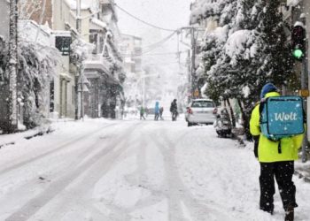 Aπόλυση συνδικαλιστή εργαζόμενου από τη Wolt επειδή προστάτευε συναδέλφους του!