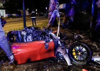 Στη ζούγκλα της ασφάλτου: Μια Ferrari που βρυχάται