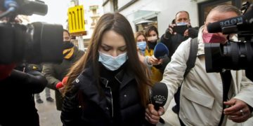 Ο σάπιος κόσμος (τους) εκεί που σάπιζε, αποκαλύφθηκε