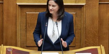 Δεν είναι λάθος, είναι σκοταδιστική εκστρατεία στα σχολεία – Ανακοινώσεις ΝΑΡ και Παρεμβάσεων για το «αγέννητο παιδί»