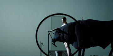 Σκέψεις με αφορμή την παράσταση «Εγκάρσιος Προσανατολισμός» του Δημήτρη Παπαϊωάννου