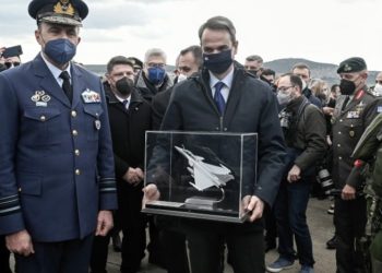 Προκλητικό όργιο εξοπλισμών