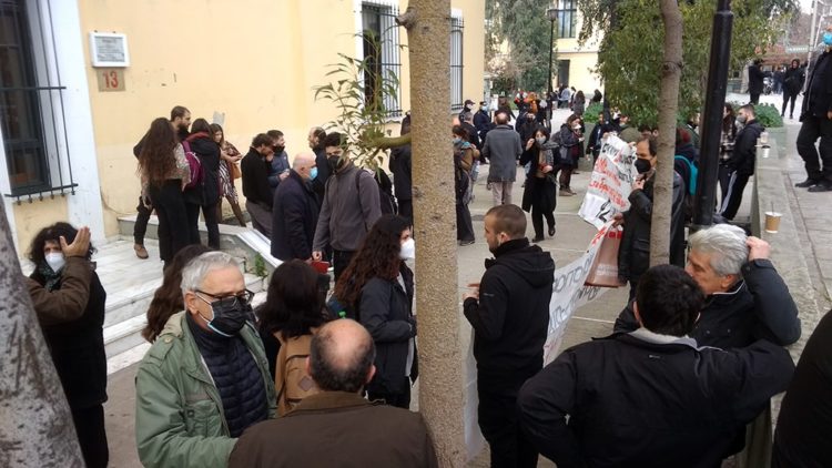 Δίκη Σεπολίων: Οι αστυνομικοί φώναζαν με τα χέρια σταυρωτά: «Αίμα…Τιμή»…
