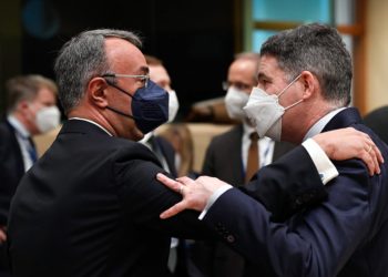 Eurogroup: Ανάκαμψη πάση θυσία, αδιαφορούν για ακρίβεια