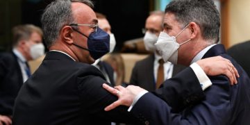 Eurogroup: Ανάκαμψη πάση θυσία, αδιαφορούν για ακρίβεια