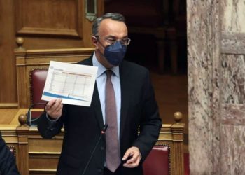 Προαναγγέλλει «οδοστρωτήρα» ο Σταϊκούρας