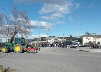 Άρτα: ΜΑΤ και τρομοκρατία κατά των αγροτών