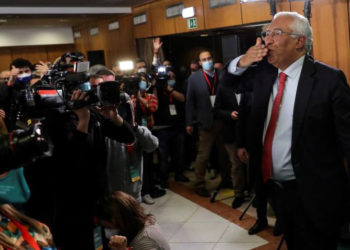 Θρίαμβος Σοσιαλιστών, ισχυρή άνοδος ακροδεξιάς