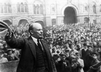 Τα συμφέροντα τους χωρίζουν, ο αντικομμουνισμός τους ενώνει