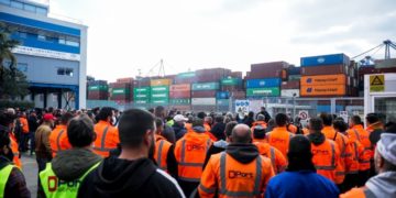 COSCO: Η επιτυχημένη απεργία στο λιμάνι έσπασε τον νόμο Χατζηδάκη