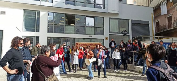 Αξιολόγηση: Ή με τους Κρέοντες ή με τις Αντιγόνες  αυτού του κόσμου