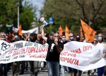 Εταιρεία απειλεί σωματείο με «όπλο» τον νόμο Χατζηδάκη