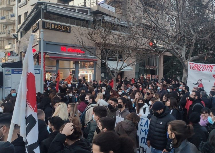 Αντιφασιστικός ξεσηκωμός στη Θεσσαλονίκη (φωτό+βίντεο)