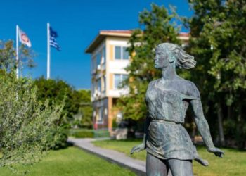 Πανεπιστήμιο Πατρών: Απολύουν και παραδίδουν την καθαριότητα σε εργολάβο