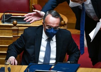 Απογειώνεται η ακρίβεια, παραμένει ο ΕΝΦΙΑ