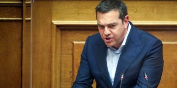 Παίζει με τις λέξεις ο Αλέξης: