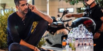 Εμπαιγμός πεινασμένων και χυδαία εκμετάλλευση δομών αλληλεγγύης από τη δημοτική αρχή Μπακογιάννη