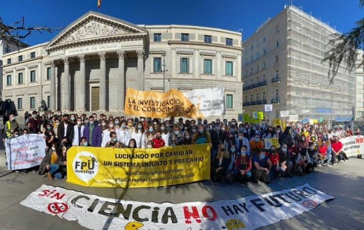 Αγώνες ενάντια στην επισφάλεια των ερευνητών/τριών