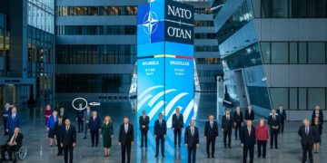 Οι τραγωδίες του «Ανήκομεν εις την Δύσιν»