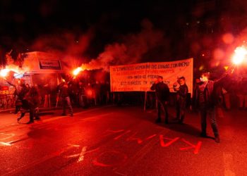 Συναγερμός ενάντια  στην πολεμική εμπλοκή