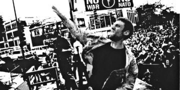 Νεομακαρθισμός σε ελληνική έκδοση