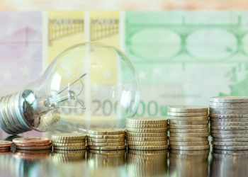 Ο λαός παγώνει,  οι «μαυραγορίτες»  της ενέργειας θησαυρίζουν