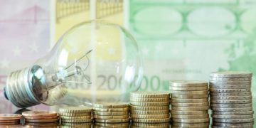 Ο λαός παγώνει,  οι «μαυραγορίτες»  της ενέργειας θησαυρίζουν