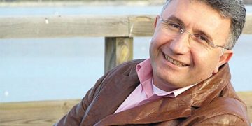 Μετίν Τουράν: Δεν θα γράφω πλέον ποιήματα για την ειρήνη