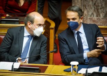 ΕΦΚΑ: «Fast track» αλχημείες,  εμπαιγμός των συνταξιούχων