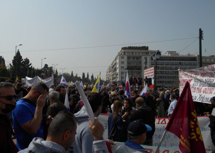 Μύρισε εργατική άνοιξη στις απεργιακές πορείες (φωτογραφίες και βίντεο)