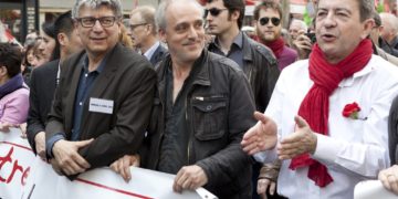 Δίλημμα από τον Μελανσόν: Εγώ ή ακροδεξιά στον β΄ γύρο;