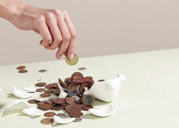 Ανέμελοι στο σφαγείο της ακρίβειας