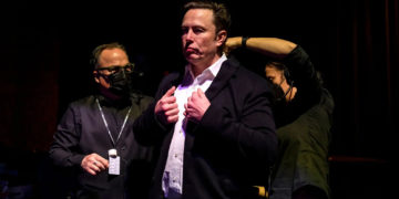 Twitter: Ο Μασκ και η μάσκα της ελευθερίας του λόγου