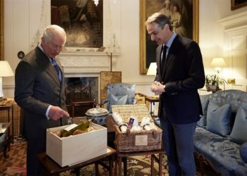 Τατόι: Την «ευλογία» του στέμματος ζήτησε ο Μητσοτάκης