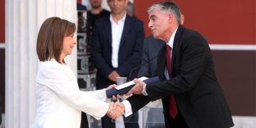 Ποιοι ψηφίζουν τελικά για τα Βραβεία Μπότση;