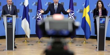 «Νατοποίηση» Σουηδίας-Φινλανδίας αντί για «φινλανδοποίηση» Ουκρανίας