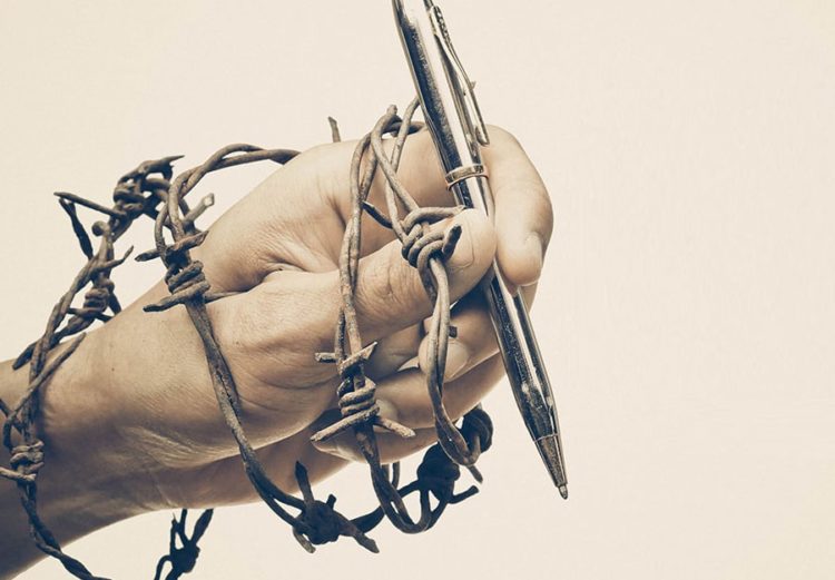 Ελλάδα, η επί γης κόλαση για τη δημοσιογραφία