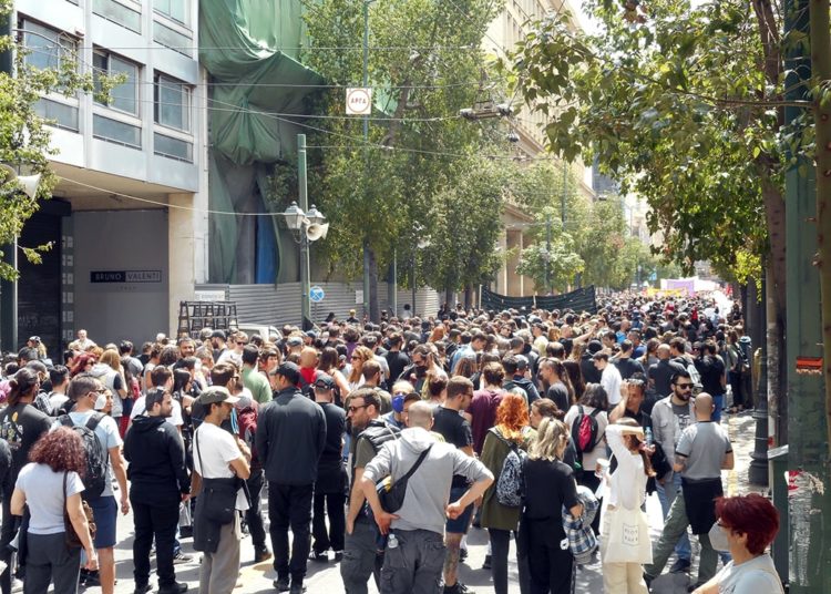 Εργατική Πρωτομαγιά: Μαζικά στους δρόμους ενάντια στον πόλεμο και την επίθεση του κεφαλαίου