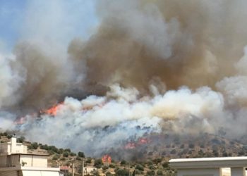 Ξανά στις φλόγες ο Υμηττός, κίνδυνος νέων καταστροφών