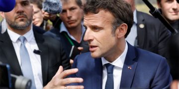 Γαλλία: Οι κάλπες ανέδειξαν τάση κοινωνικής αναταραχής