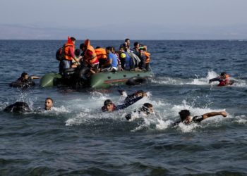 Ο ΟΗΕ τεκμηριώνει τα pushbacks, η κυβέρνηση επιτίθεται στον Ιάσονα
