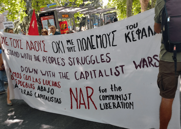 Μεγαλειώδης διαδήλωση ενάντια στη σύνοδο του ΝΑΤΟ