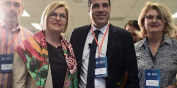 (Κορονο)πάρτι αδιαφορίας και κυνισμού